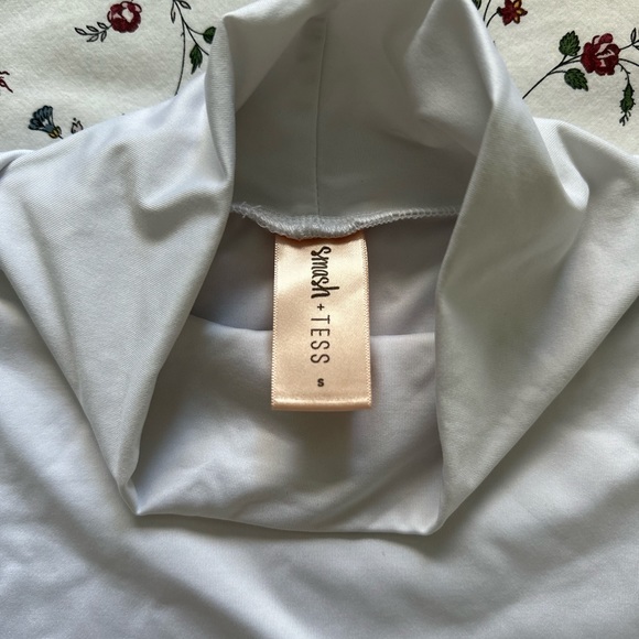 Smash+Tess Halter Bodysuit in White Size Small - Picture 2 of 4